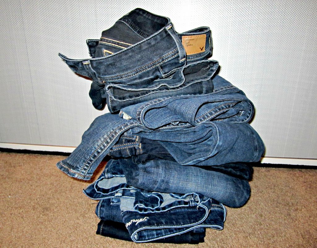 Teen uses U-Haul to collect jeans