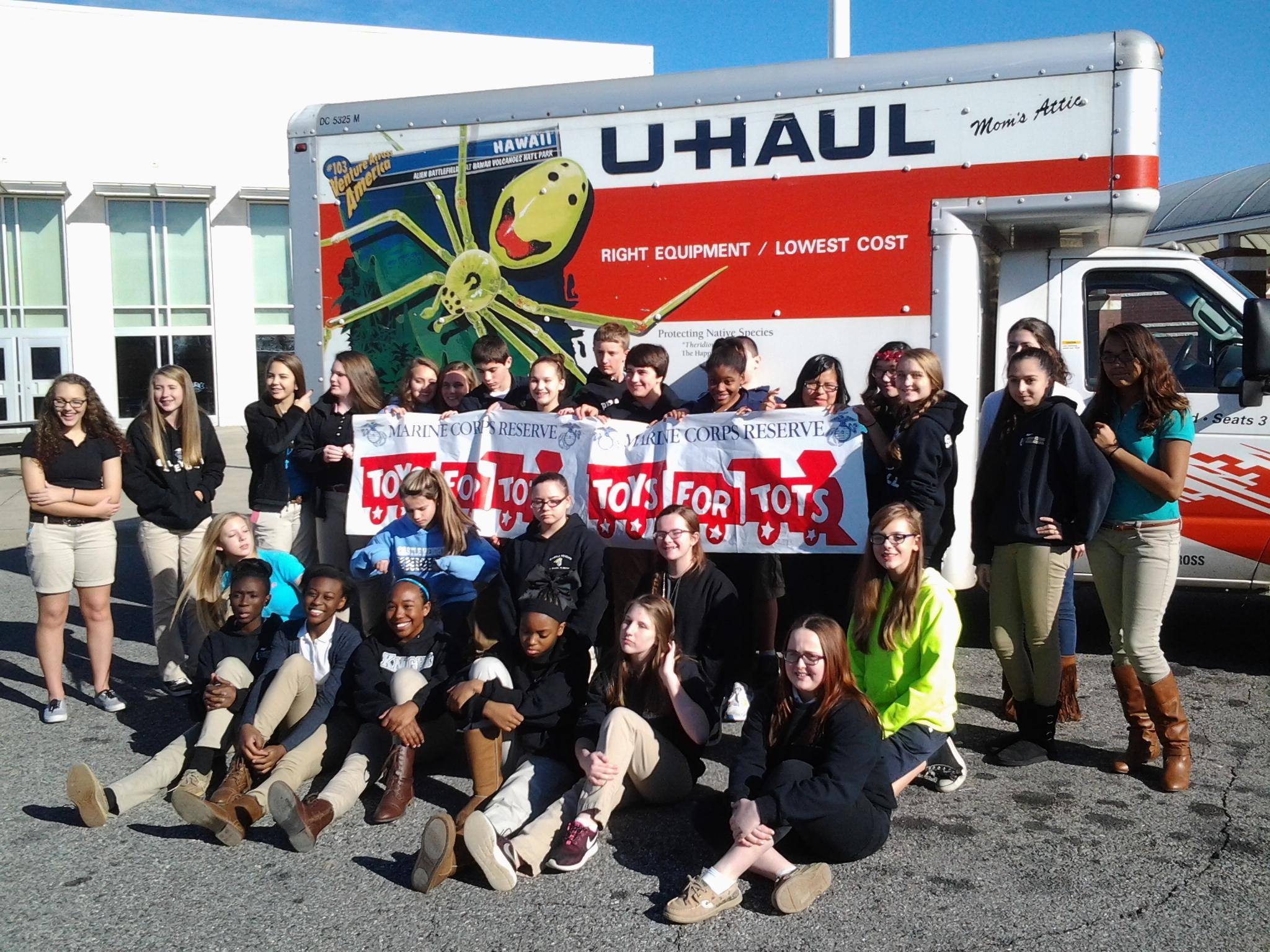 U-Haul Helps Deliver Christmas Joy with Toys for Tots