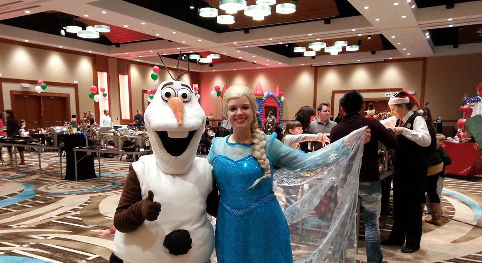 U-Haul Family Brings Disney’s® Frozen Princess to Life