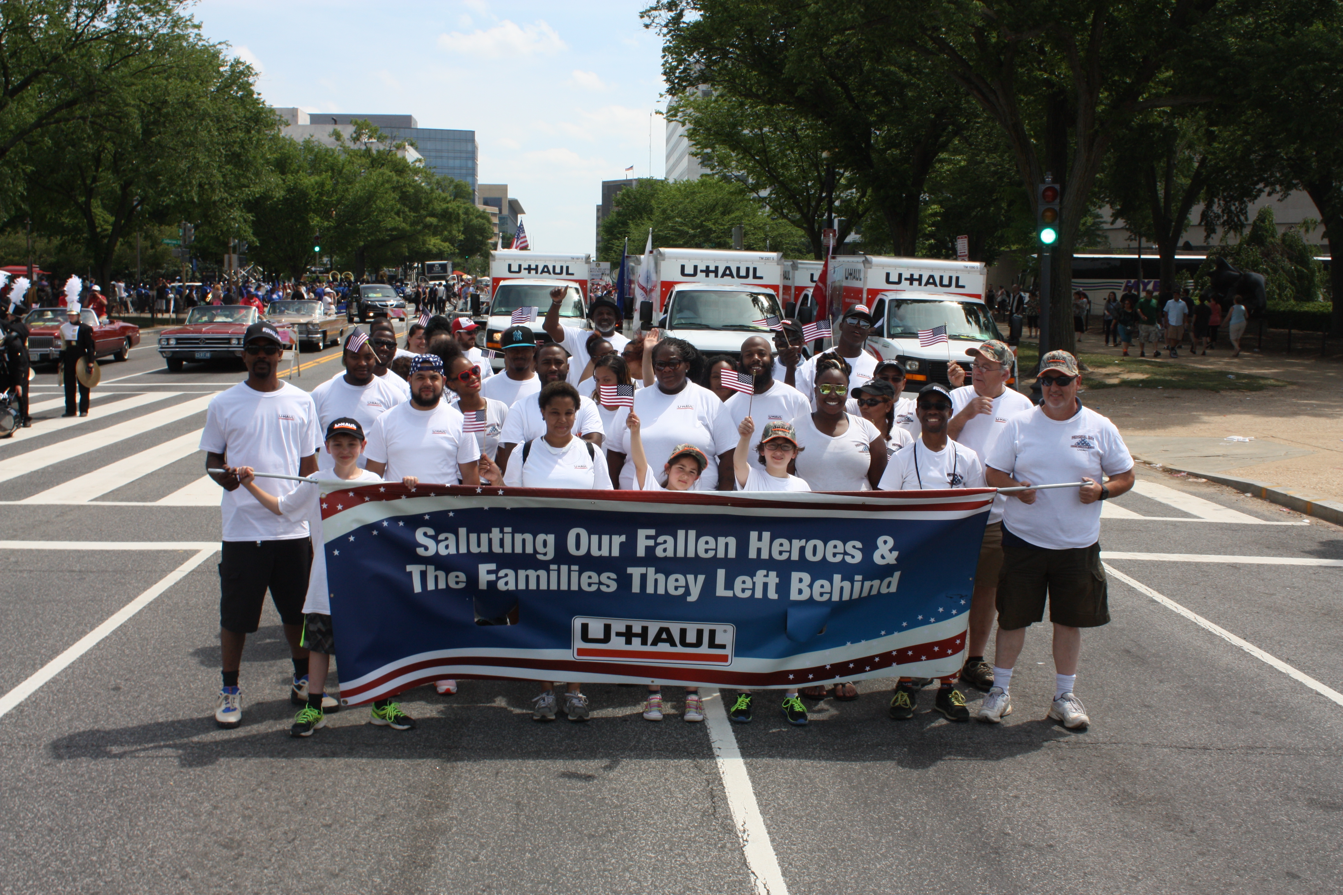 U-Haul Honors Our Fallen at National Memorial Day Parade