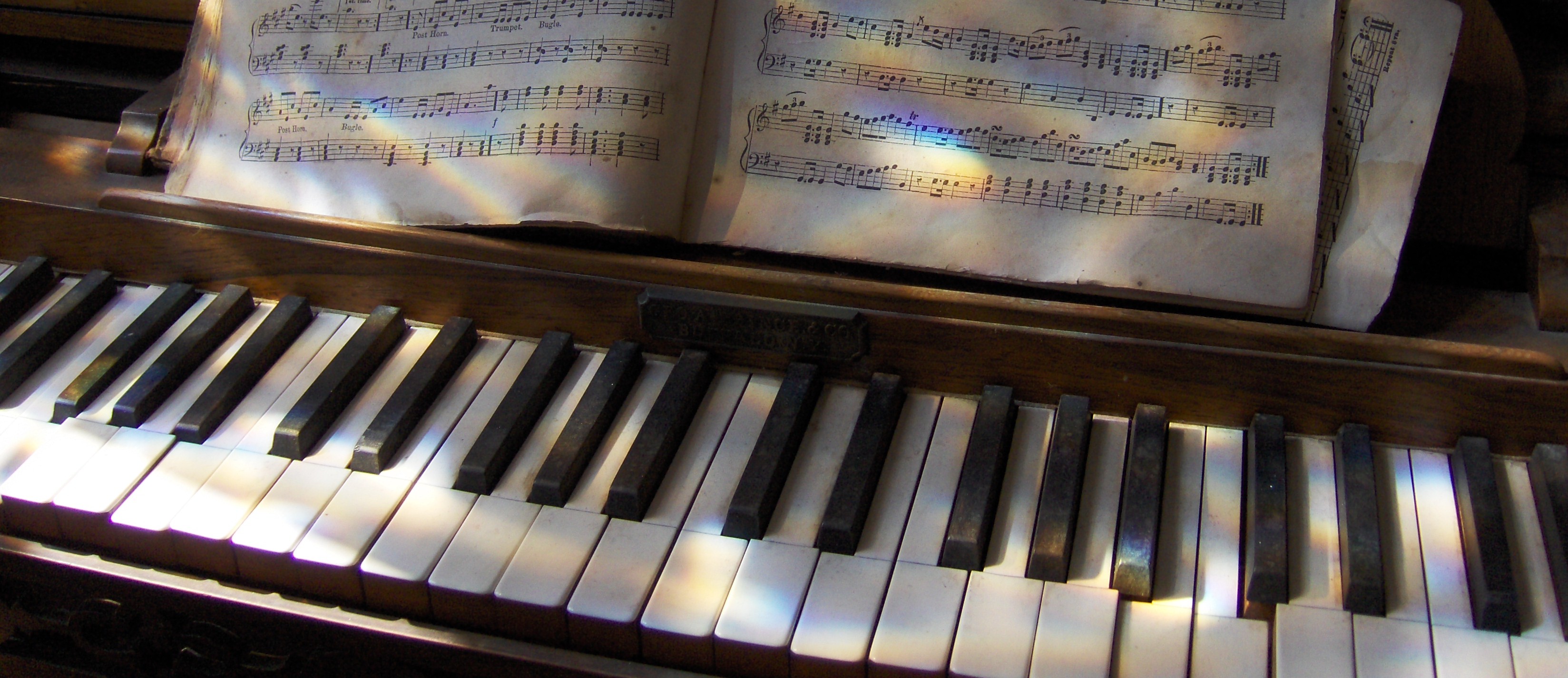 piano and music