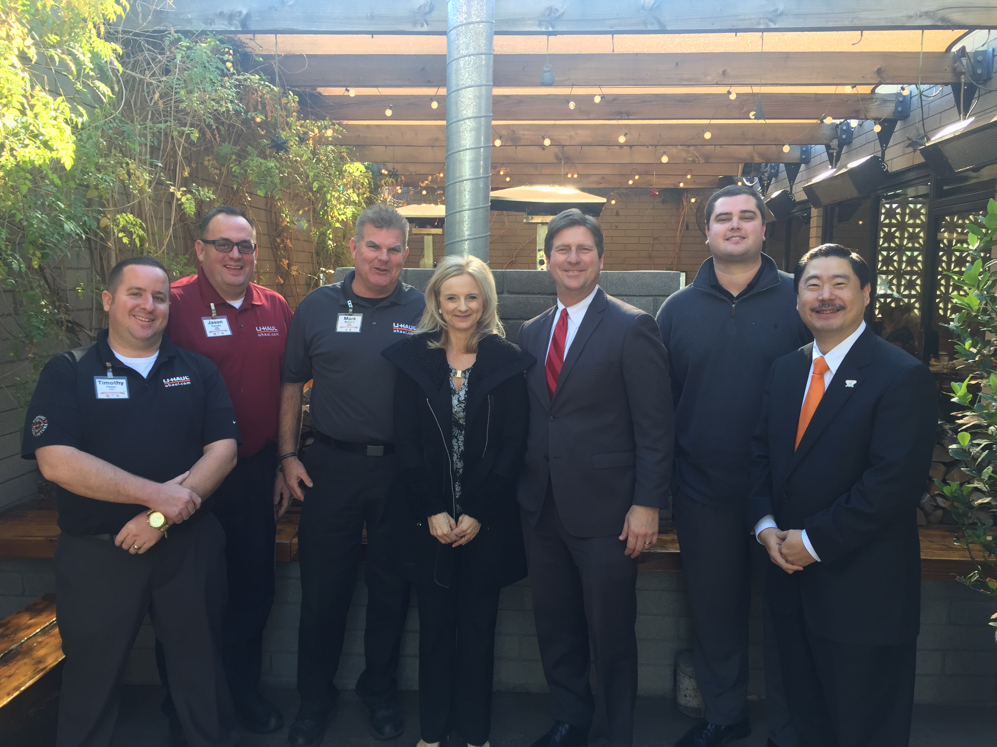 Phoenix Mayor Greg Stanton and his wife Nicole, center, have lunch with U-Haul marketing company presidents and Dr. Allan Yang at The Parlor