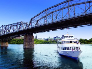 Canadian Growth City No. 5: Job Market in Ottawa Appeals to Families