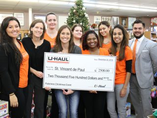 Palomino Students Go Christmas Shopping with U-Haul, SVdP Help