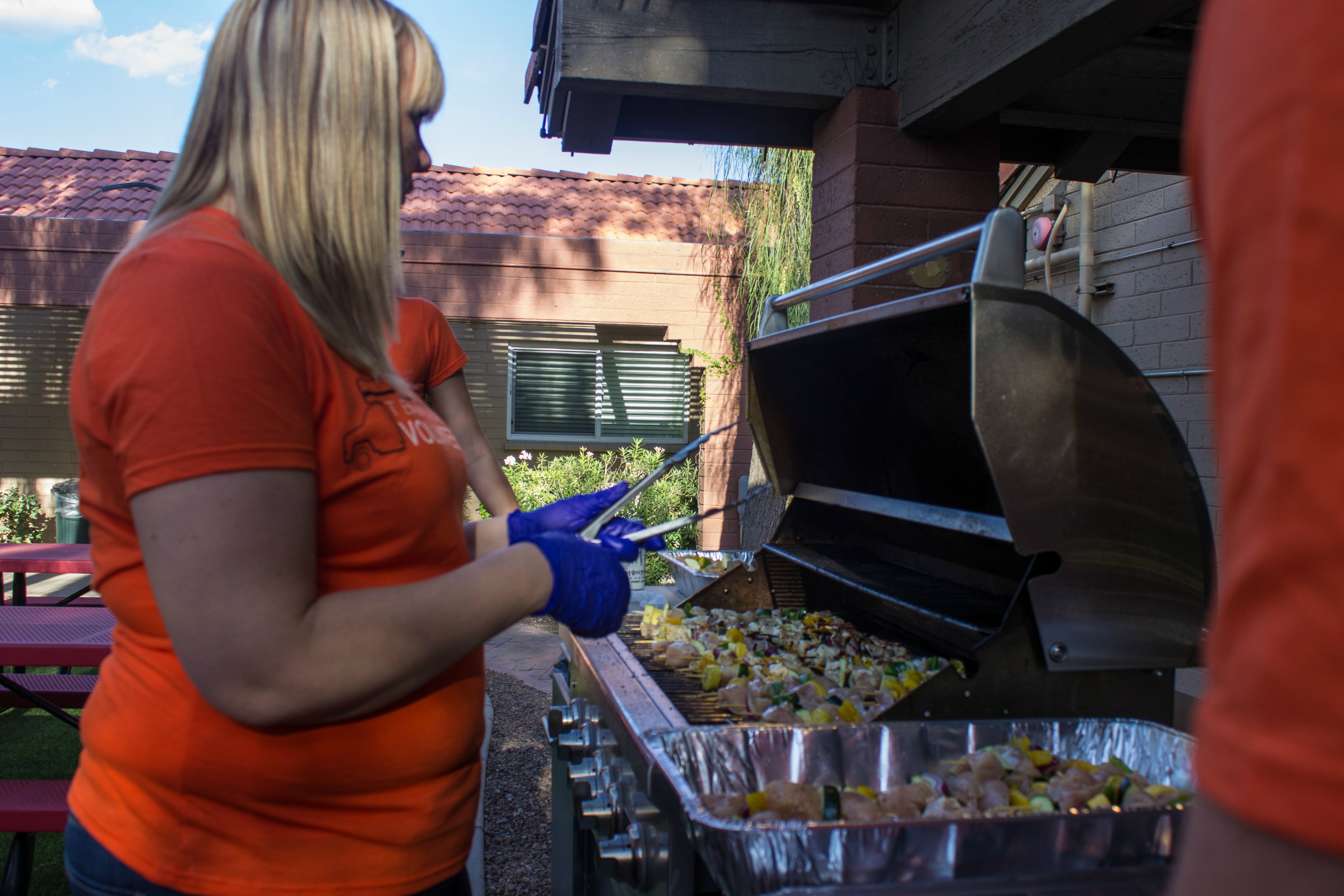 U-Haul Volunteers preparing food at Ronald McDonald House