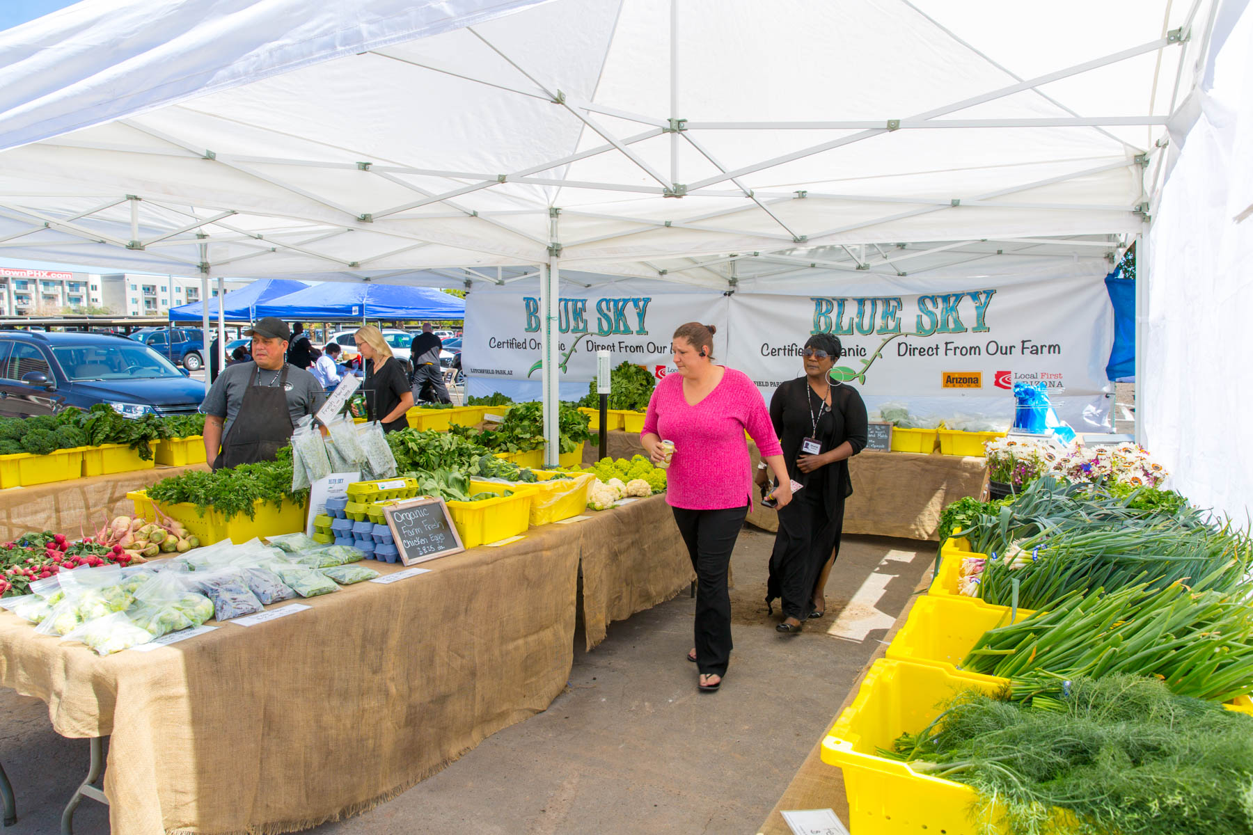 Midtown Farmers Market Benefits Good Causes in Phoenix