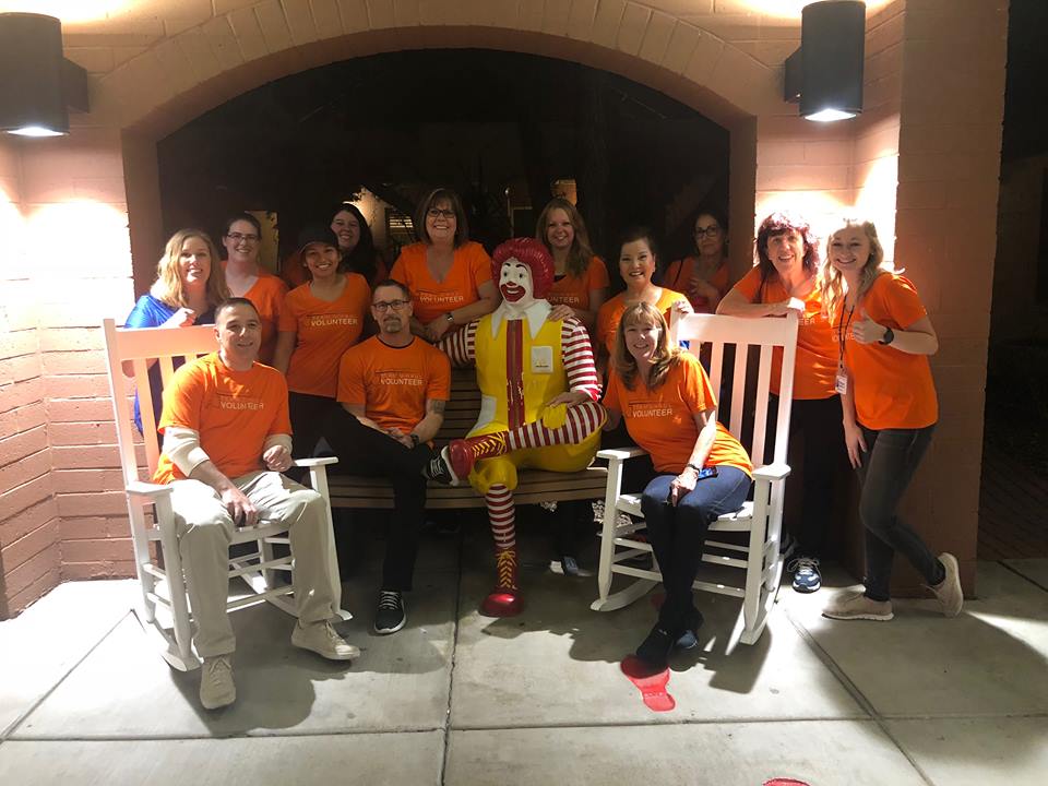 U-Haul Volunteers are Dinnertime Heroes at Ronald McDonald House