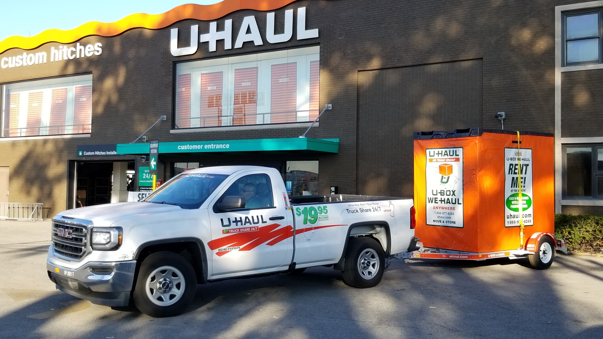 Woolsey and Hill Fires: U-Haul Offers 30 Days Free Self-Storage in SoCal