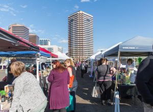 U-Haul International invites the public and neighboring Phoenix businesses to the monthly Midtown Farmers Market, now in its second year of offering a vibrant shopping setting while supporting Arizona’s farmers and entrepreneurs.