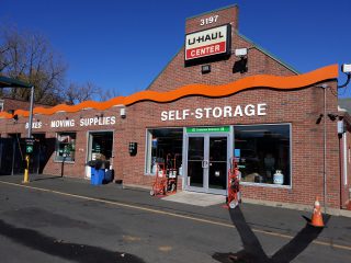 Hartford Apartment Fire: U-Haul Offers 30 Days Free Self-Storage to Victims