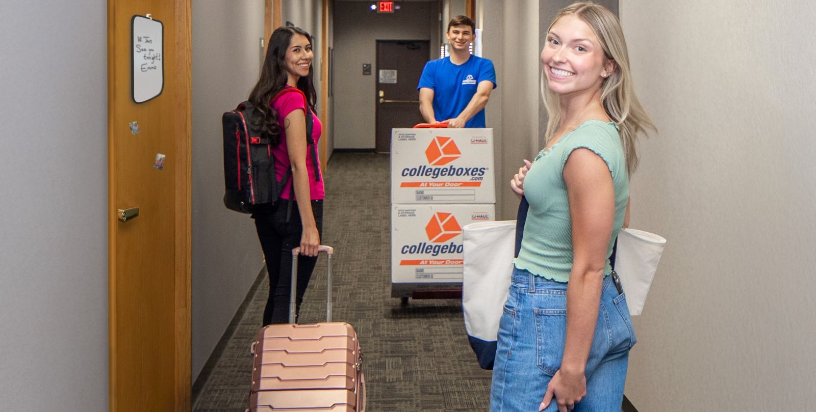 HST-1136(0)CA355_3, 4_25_CollegeBoxes_Summer_Storage-454