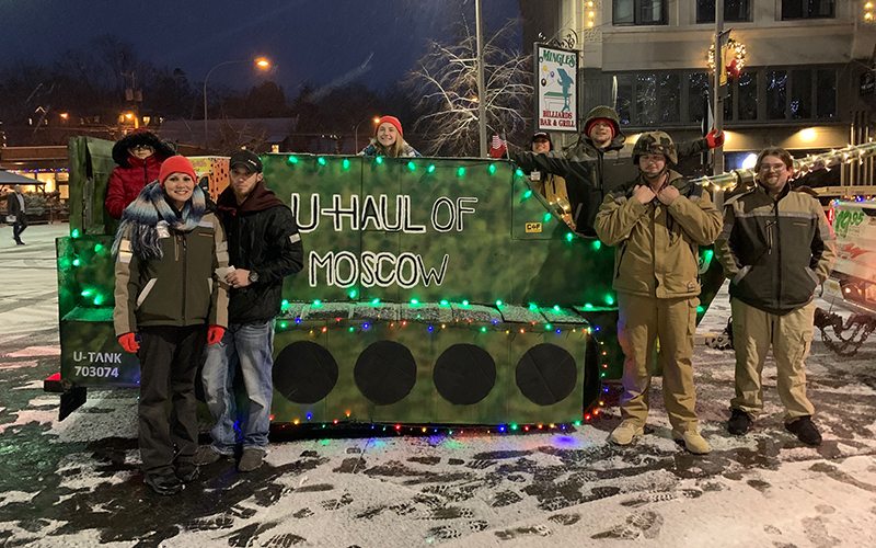 U-Haul Honors Military Veterans at Holiday Parade in Idaho